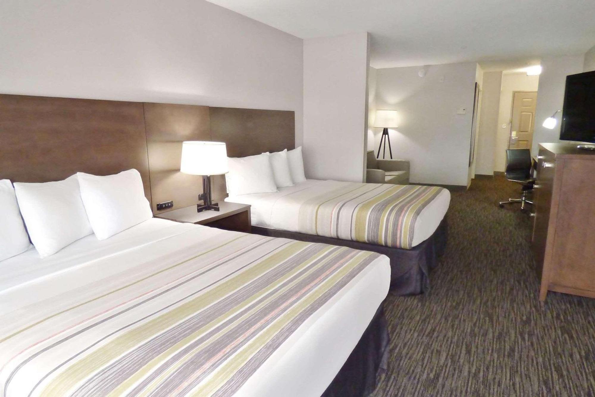 Country & By Radisson, Tampa-brandon, Fl Hotel Heartland