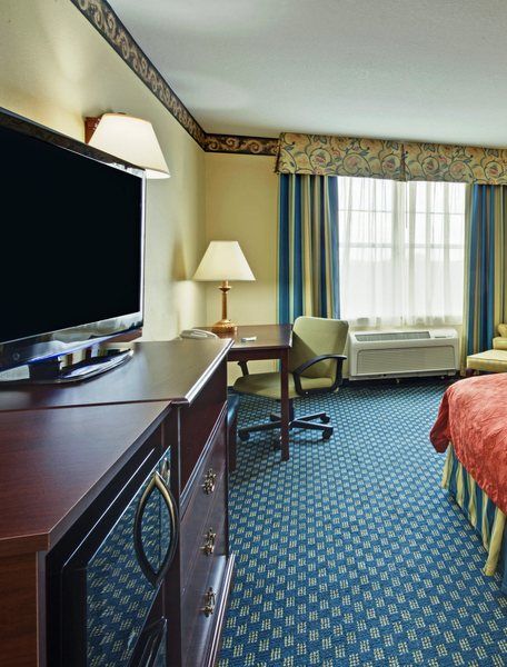 Country & By Radisson, Tampa-brandon, Fl Hotel Heartland
