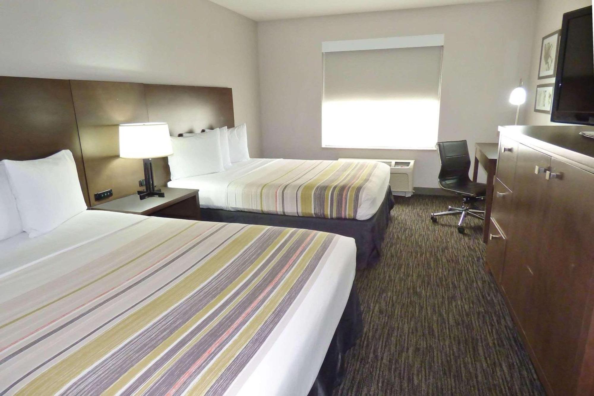 Country & By Radisson, Tampa-brandon, Fl 3* Heartland